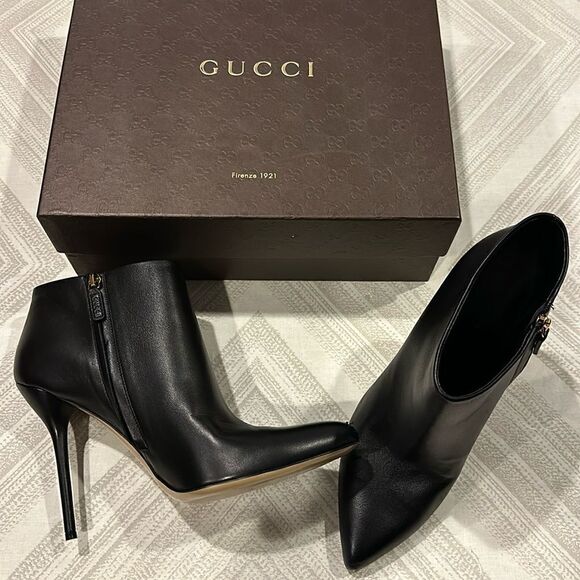 Gucci Nappa Charlotte Zipper Black Leather Ankle Booties - Picture 1 of 12